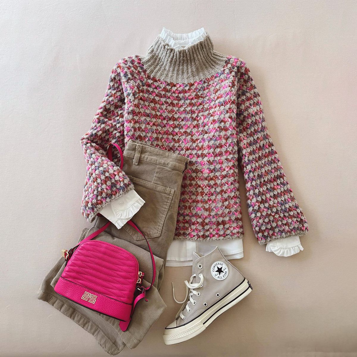 Lara - Rosenroter Pullover mit Rundhalsausschnitt