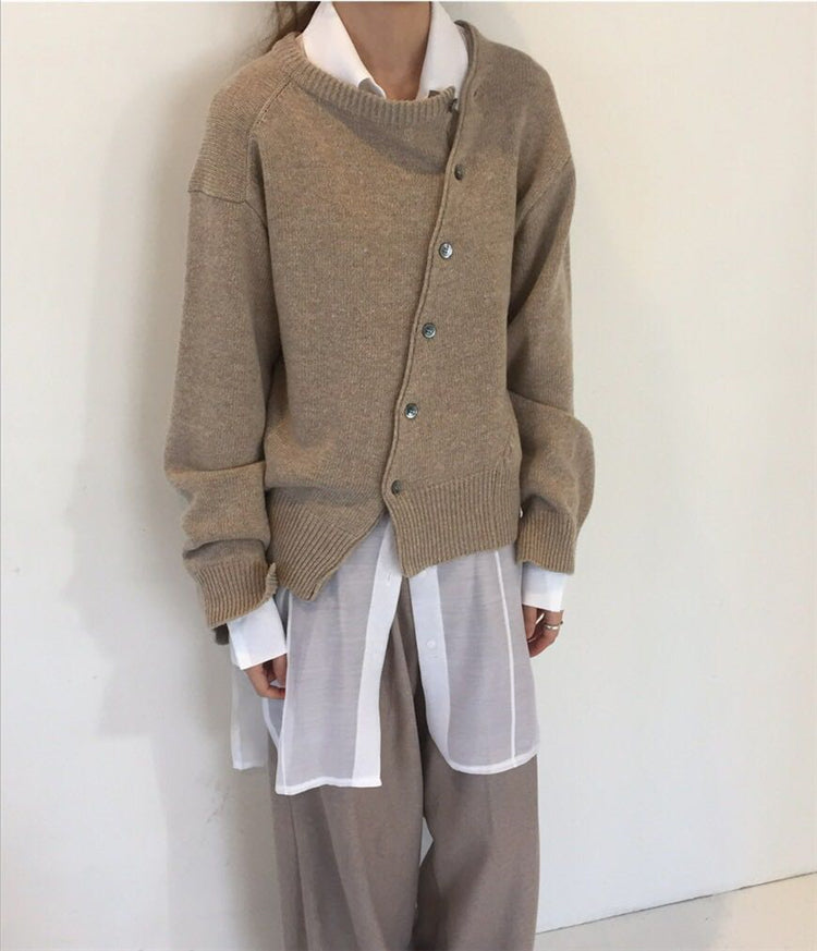 Dora | Strickjacke mit Knöpfen
