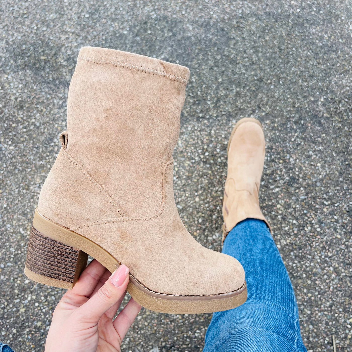 Aida | Klassische Wildlederstiefel mit hohem Absatz