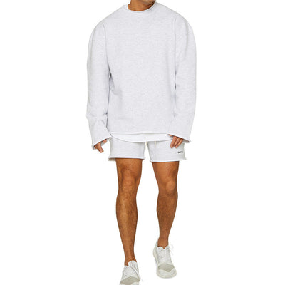 "Downtown Duality" - Abito in 2 pezzi con pantaloncini e maglione oversize