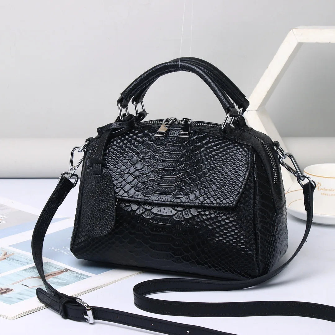 Ellen | Elegante Lederhandtasche mit Krokodilmotiv