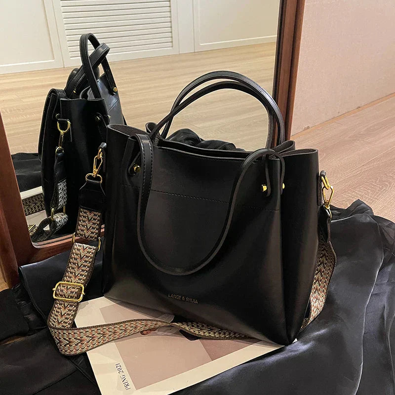 Nura | Elegante Ledertasche mit zwei Riemen