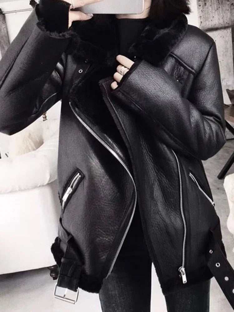 Irina - Warme Lederjacke mit Reißverschlüssen und warmer Innenseite