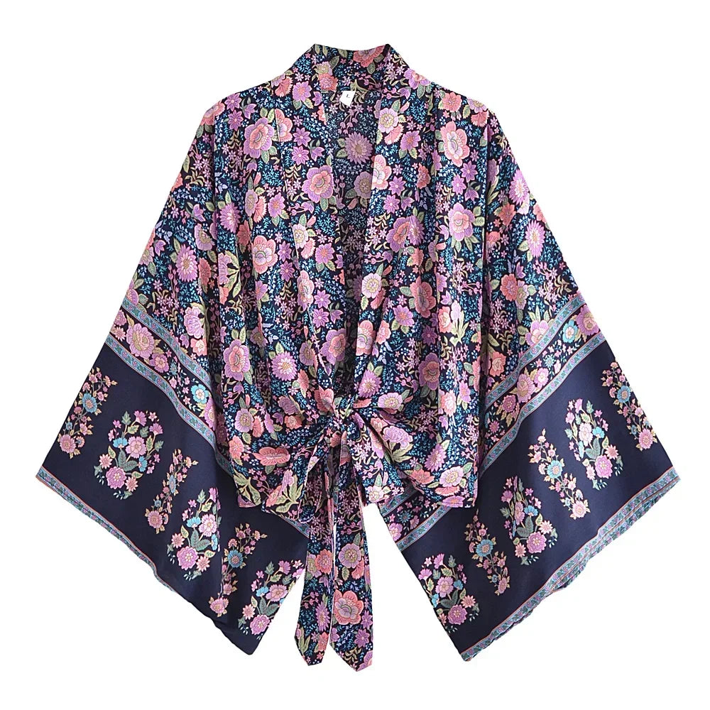 Dina - Vintage Kimono mit buntem Druck