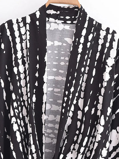 Dina - Vintage Kimono mit buntem Druck