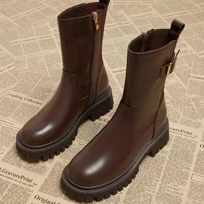 Dorrotea - Bequeme einfache Lederstiefel mit Gürtel und Reißverschluss
