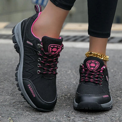 Sally - Bequeme wasserdichte Frauen Wanderstiefel mit Signature-Sohle