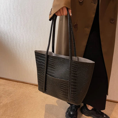 Imane | Vintage Umhängetasche aus braunem Leder mit Hakendruck