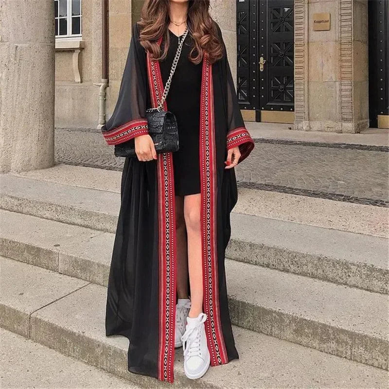 Dina - Vintage Maxi Kimono mit buntem Druck