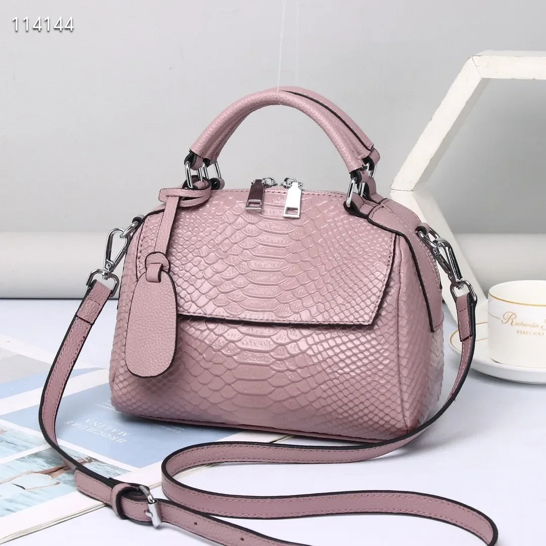 Ellen | Elegante Lederhandtasche mit Krokodilmotiv