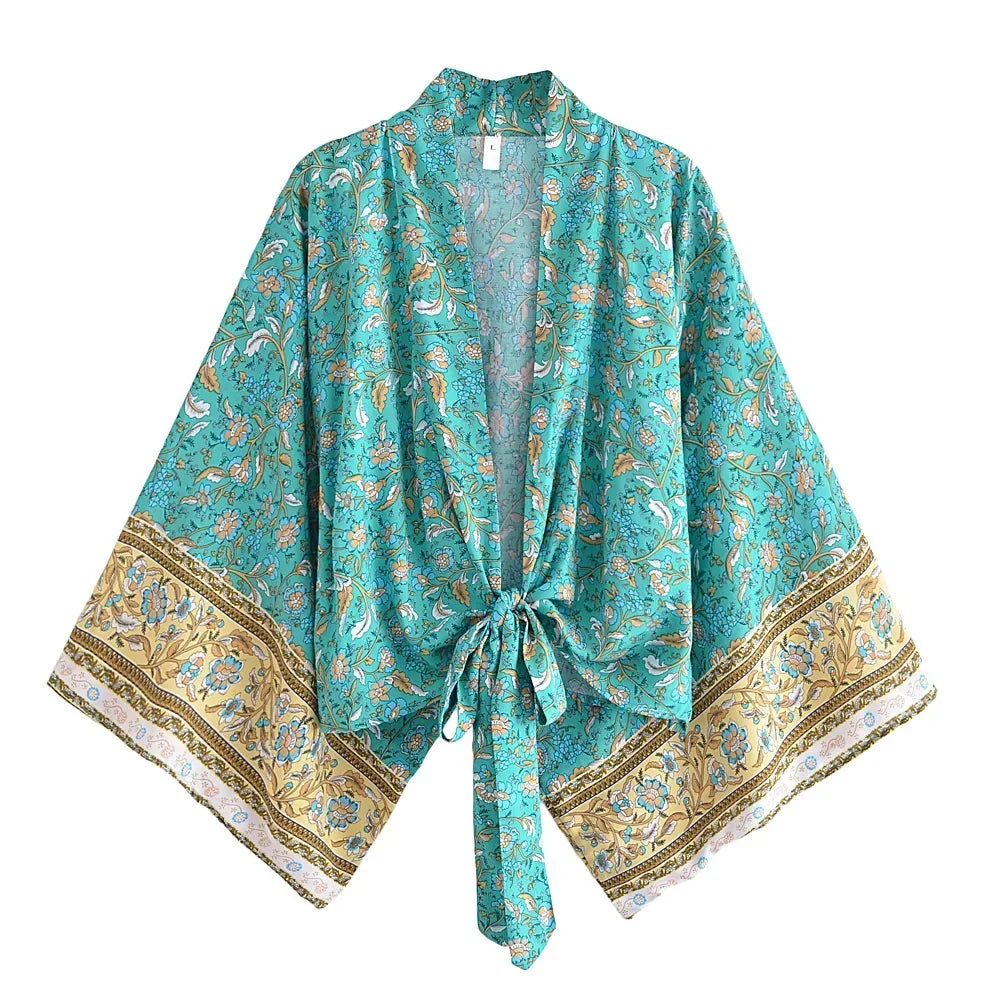 Dina - Vintage Kimono mit buntem Druck