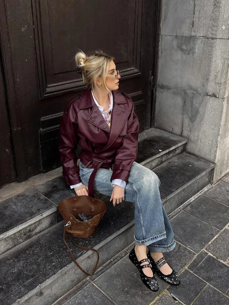 Air | Kurzer Trenchcoat aus veganem Leder