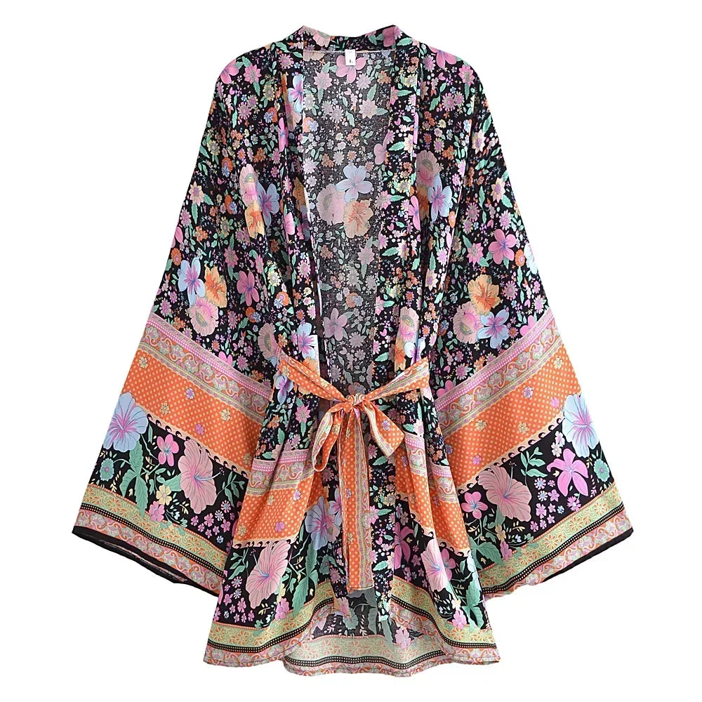 Dina - Lang Vintage Kimono mit buntem Druck