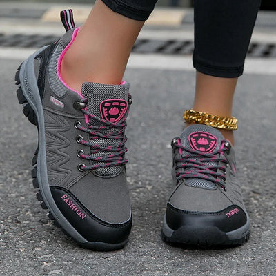 Sally - Bequeme wasserdichte Frauen Wanderstiefel mit Signature-Sohle