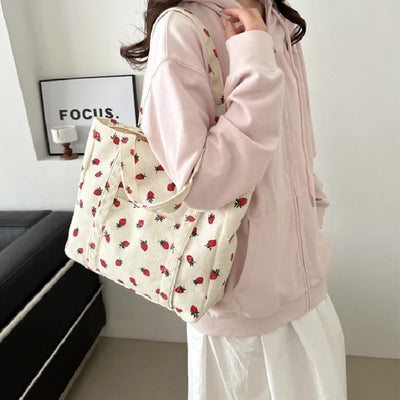 RAINA™ | LE SAC DE FRAISE