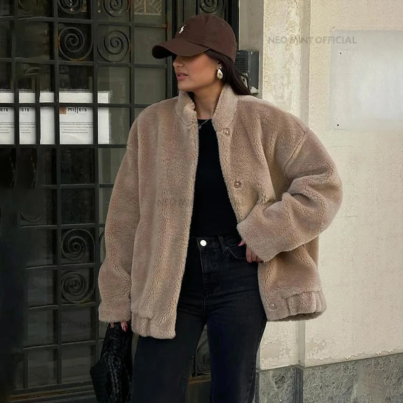 Nura - Warmer Winter Teddy-Mantel