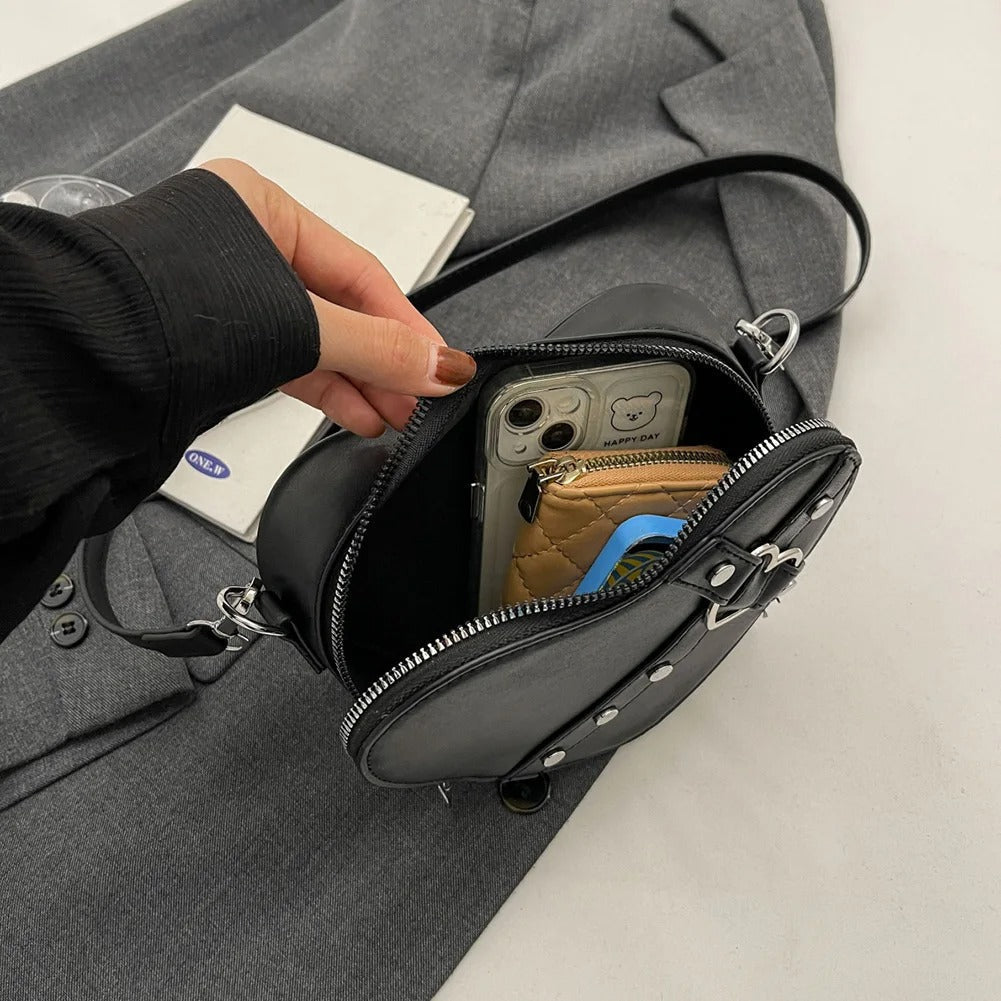 Lilla - Borsa borchiata a forma di cuore