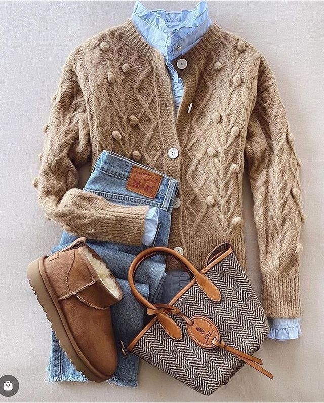 Amelie - Bequeme einfarbige Strickjacke mit langen Ärmeln